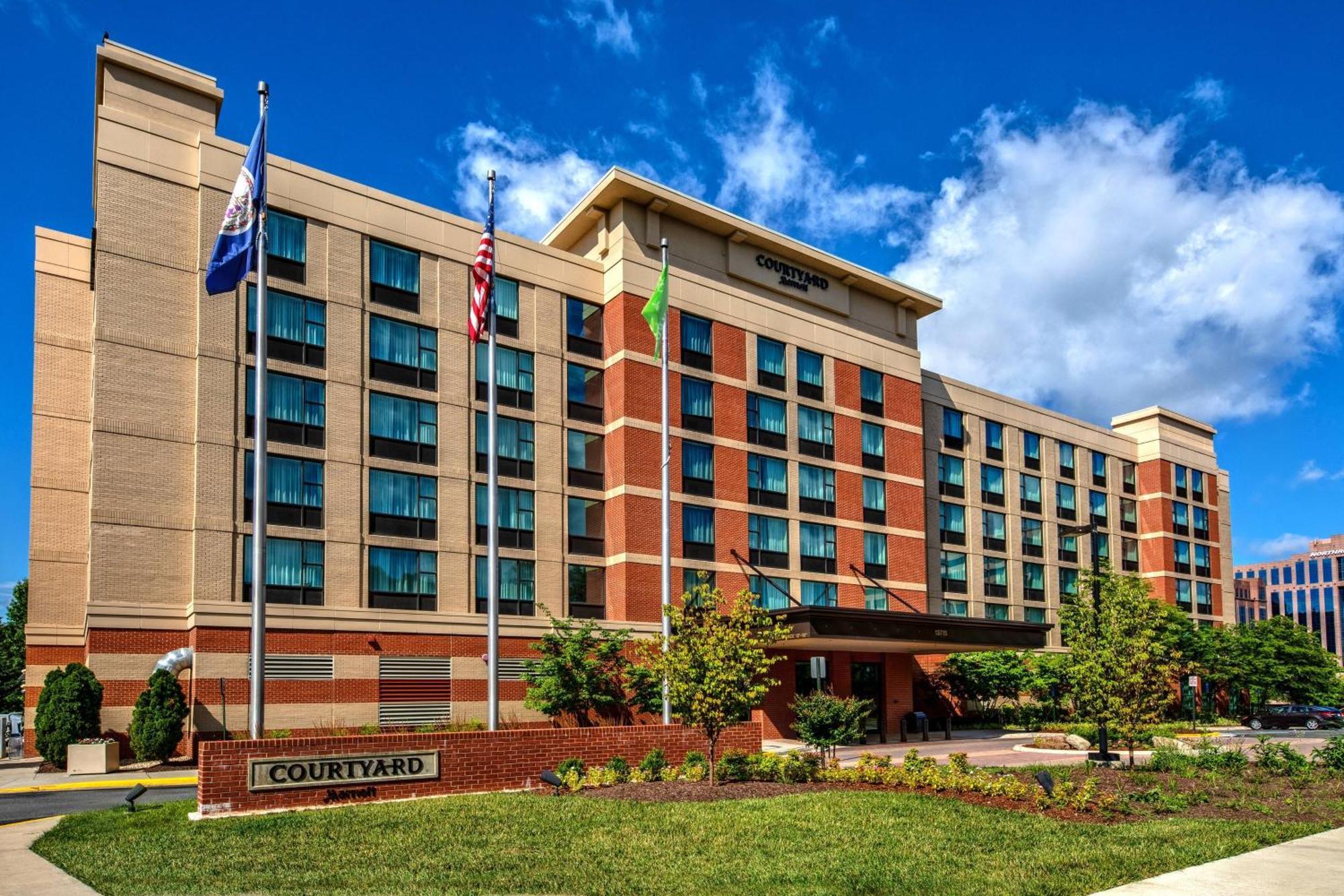 Courtyard By Marriott Dulles Airport Херндон Экстерьер фото