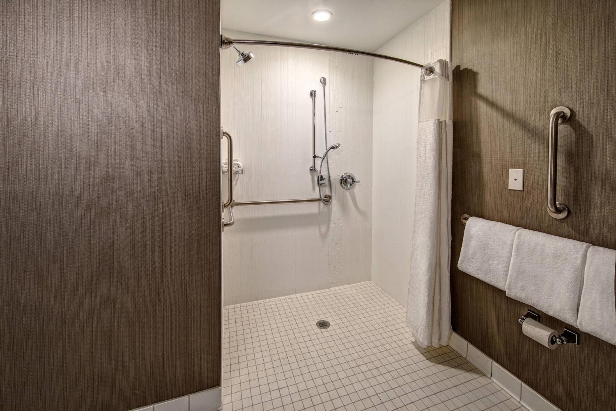 Courtyard By Marriott Dulles Airport Херндон Экстерьер фото