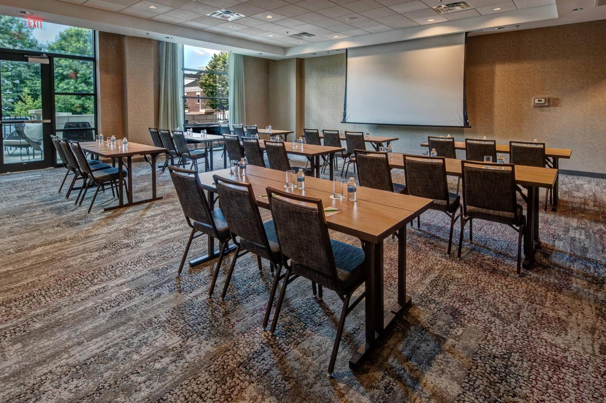 Courtyard By Marriott Dulles Airport Херндон Экстерьер фото