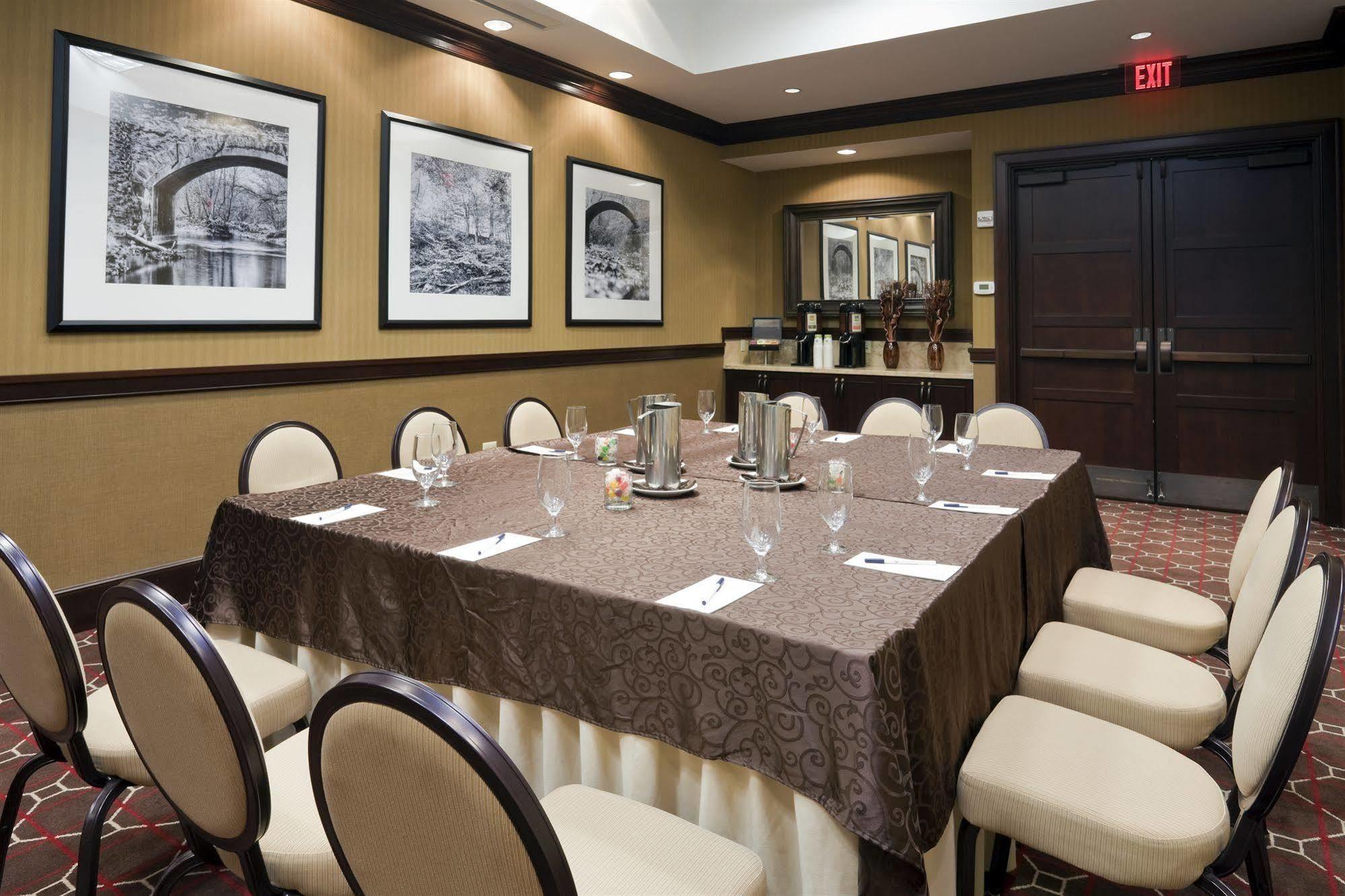 Courtyard By Marriott Dulles Airport Херндон Экстерьер фото